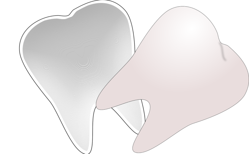 Piękne nienaganne zęby dodatkowo powalający przepiękny uśmiech to powód do płenego uśmiechu.