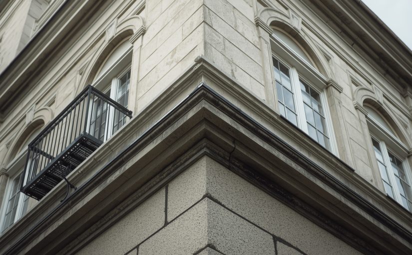 Jak podtrzymać budynek w wysokiej kondycji przez cały okres użytkowania i wyeliminować kosztownych problemów technicznych